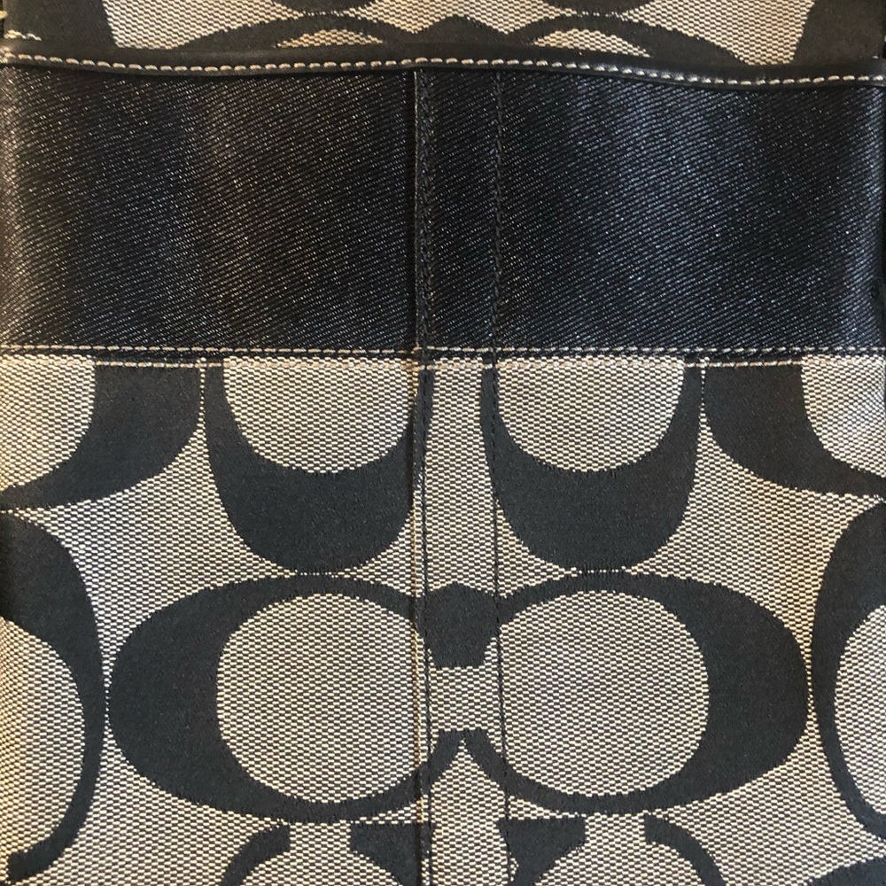 COACH shoulder bag